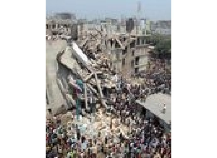 Bangladesh, il palazzo crollato